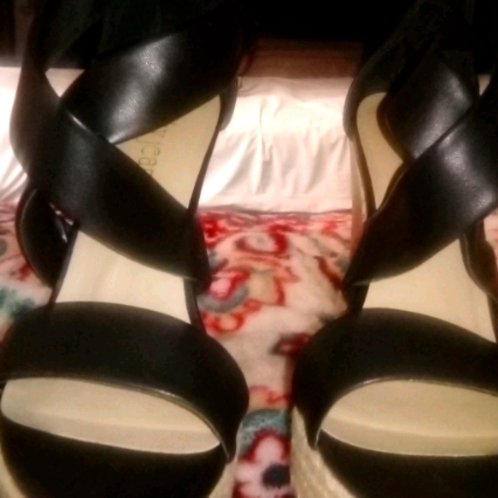 Black beige wedges